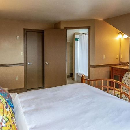 Copper Whale Inn Анкоридж Екстер'єр фото